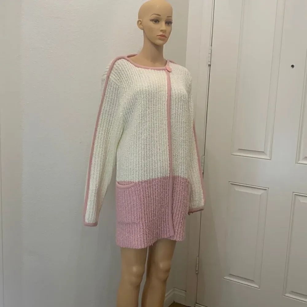 Laura Gayle Large 💯 Acrylic Machine Wash 2 Button Front Pretty In Pink Sweater